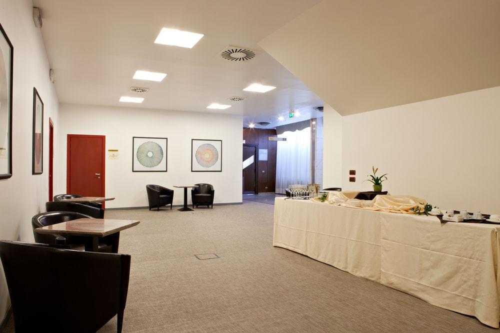 Atahotel Executive 밀라노 외부 사진