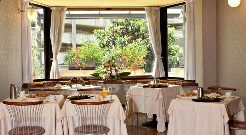 Atahotel Executive 밀라노 레스토랑 사진